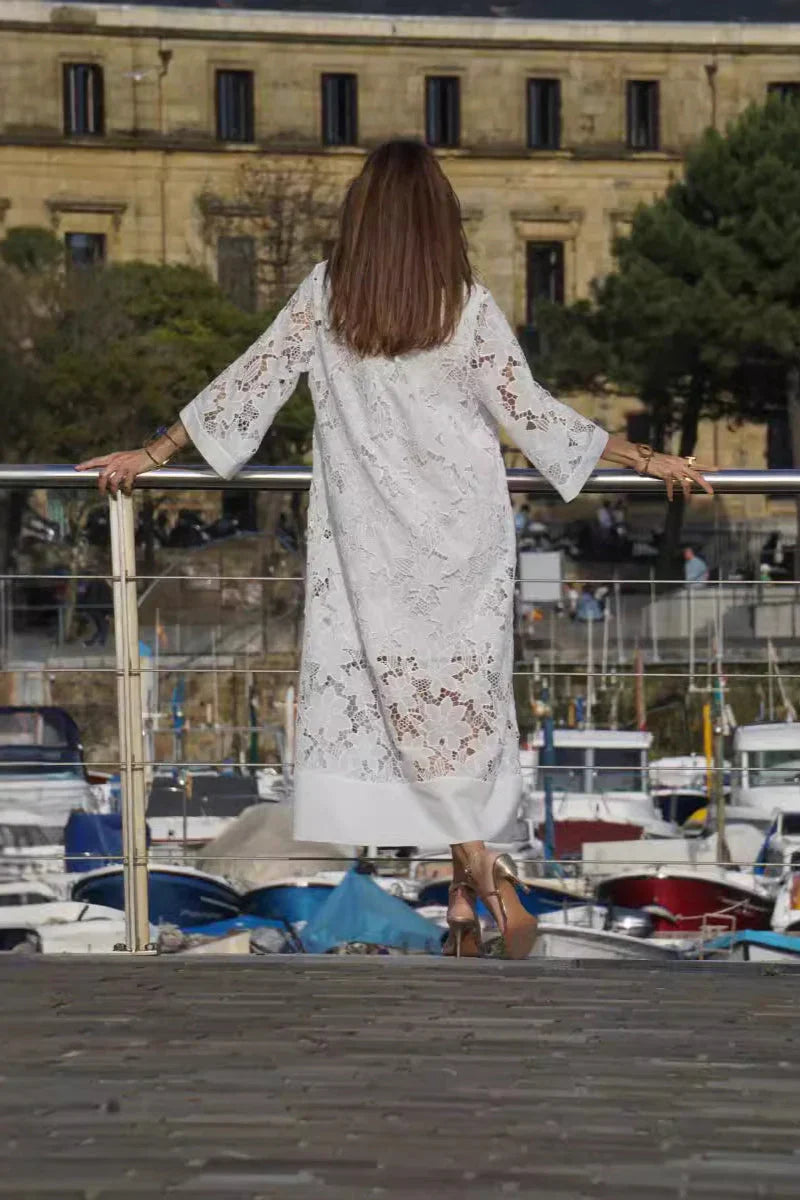 Vestido largo de encaje floral
