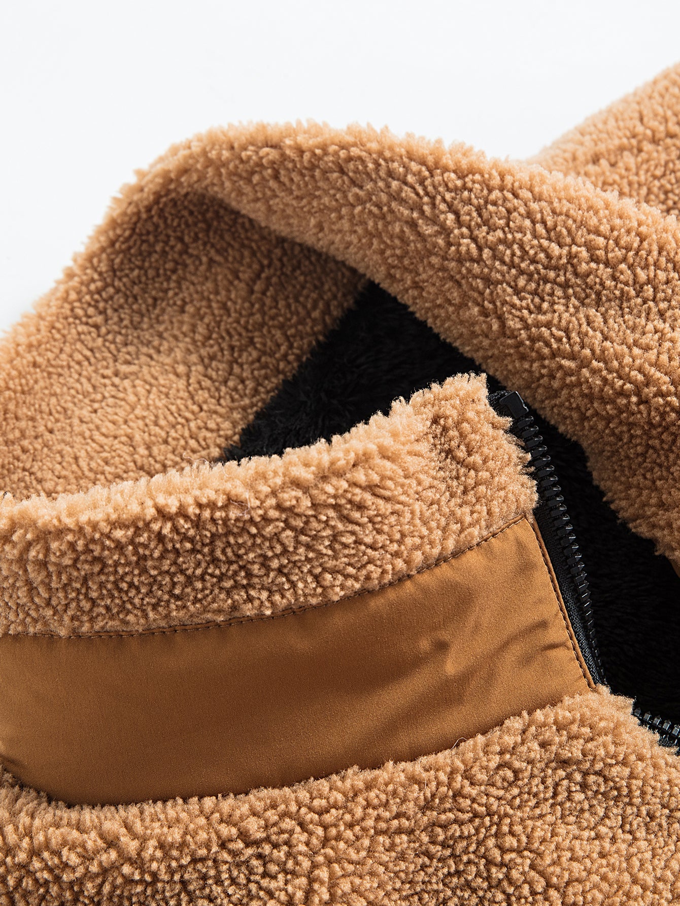Chaqueta con cremallera