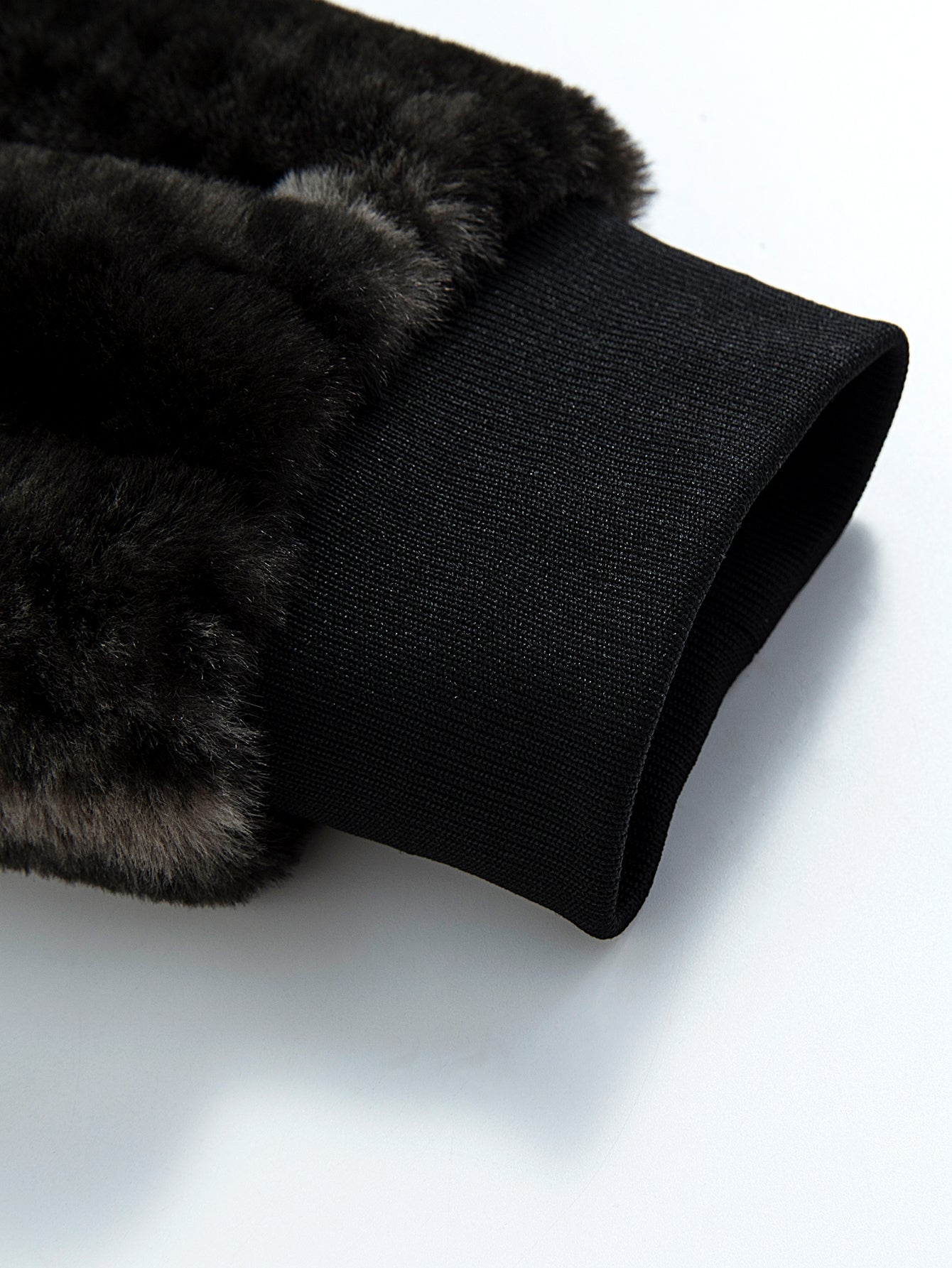 Chaqueta con capucha