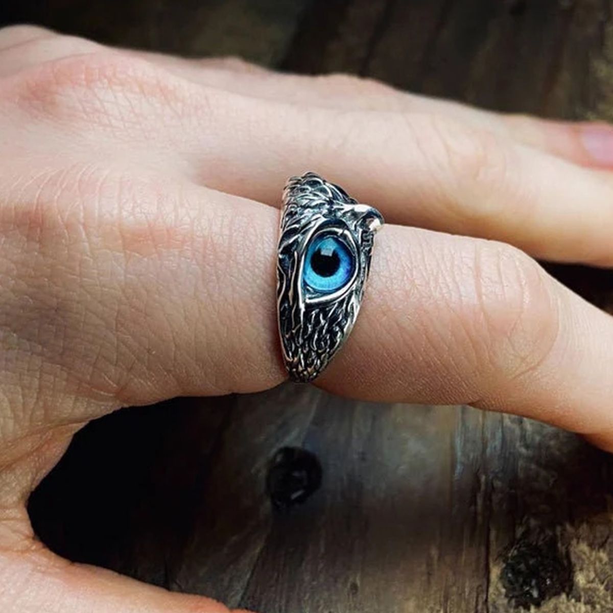Anillo de ojo de búho ajustable
