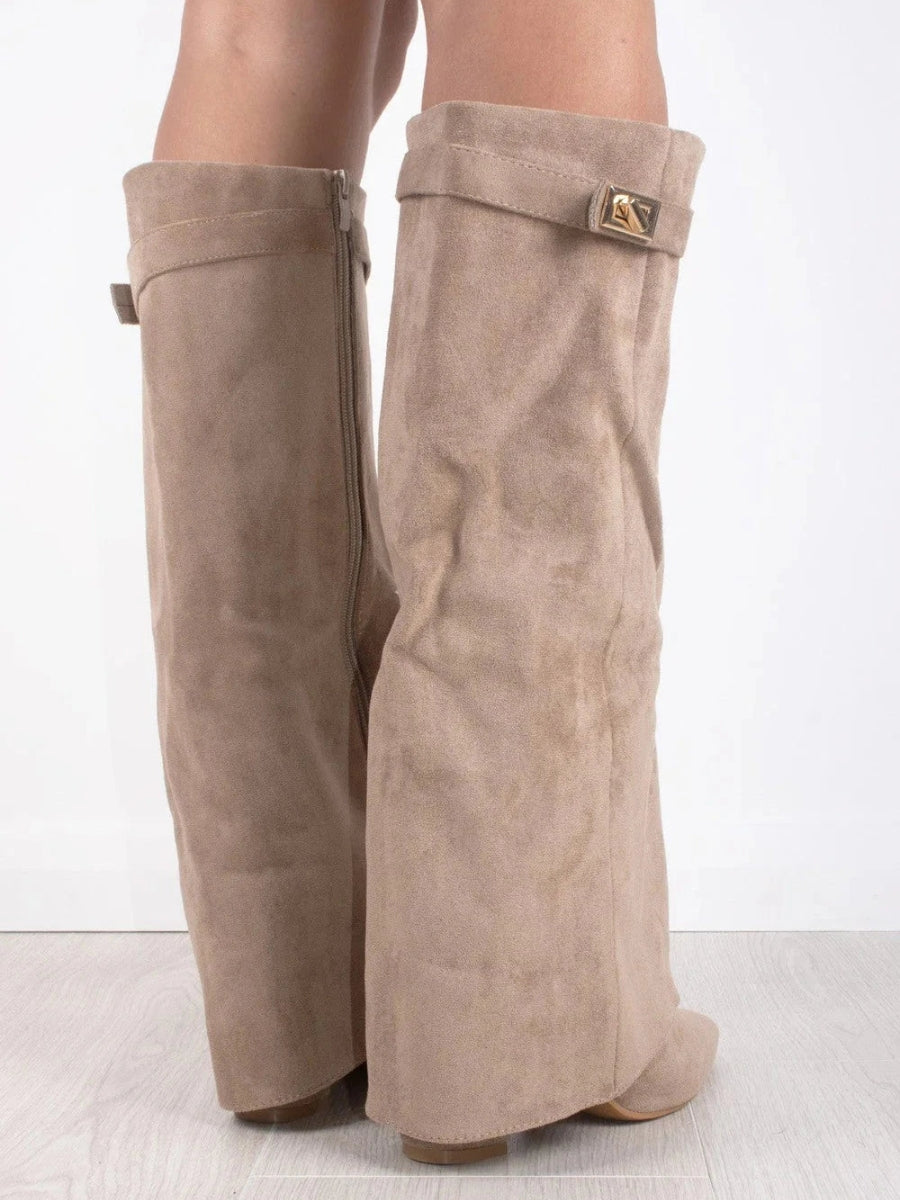 Botas altas  sobre la rodilla con cremallera