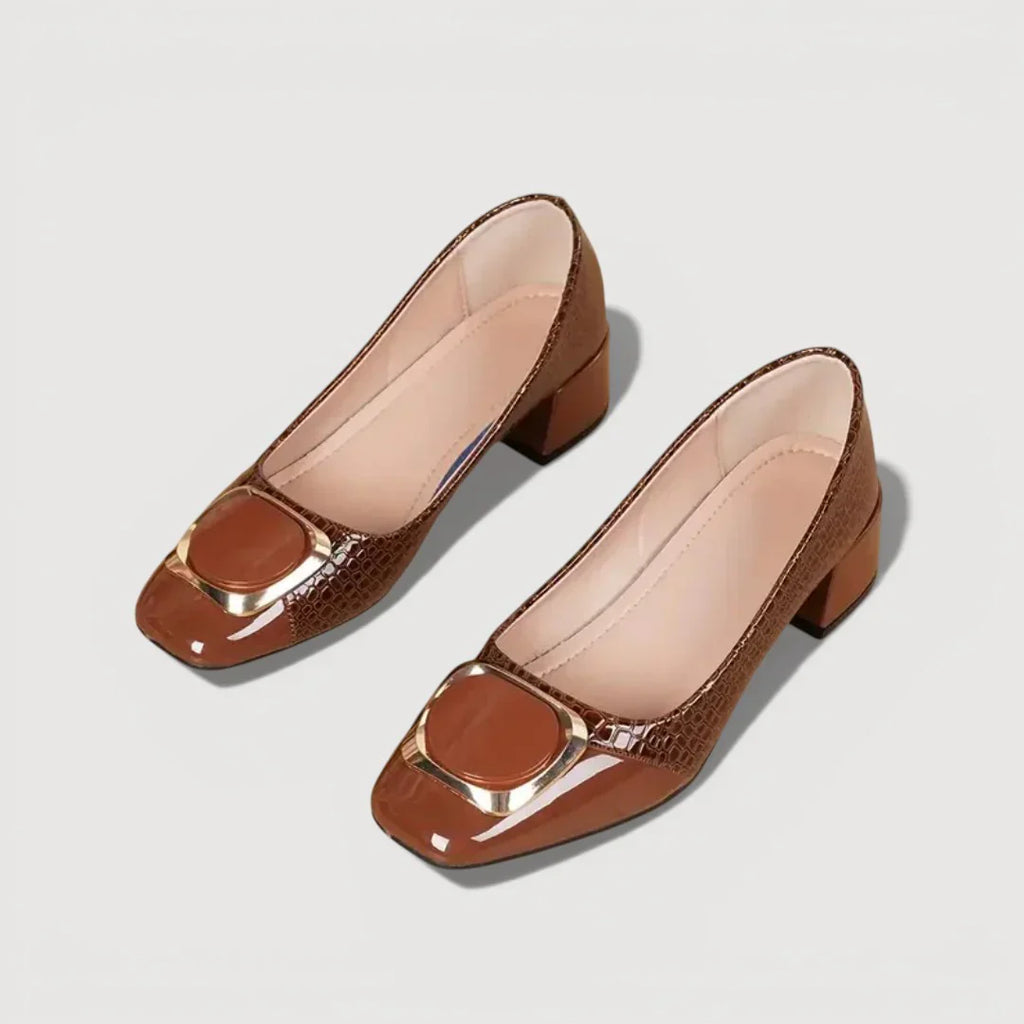 Zapatos de tacón bajo efecto cocodrilo