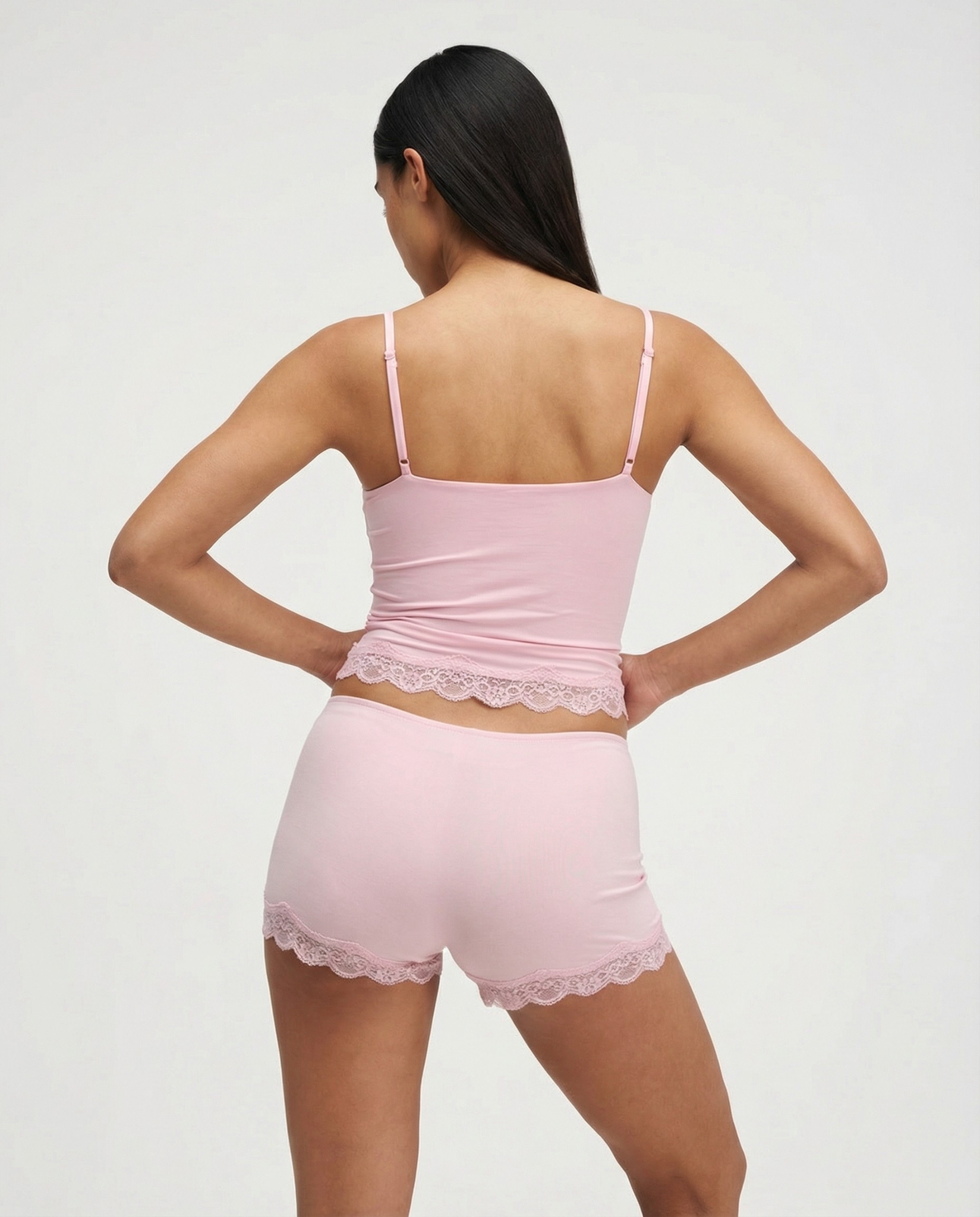 Conjunto de encaje para noches suaves