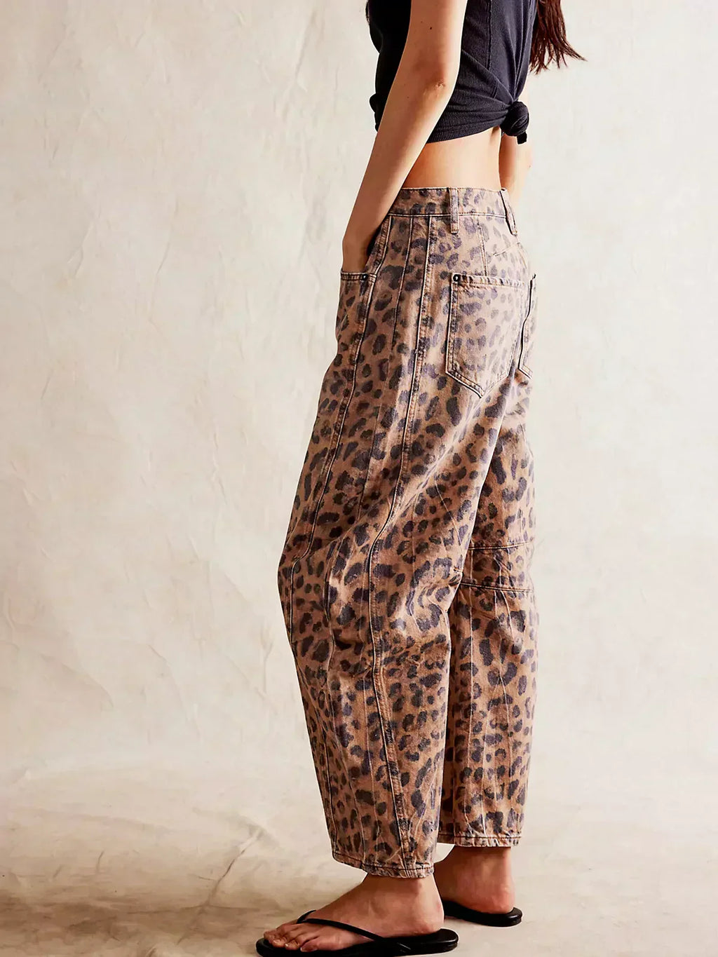 Jeans estampados con pierna ancha