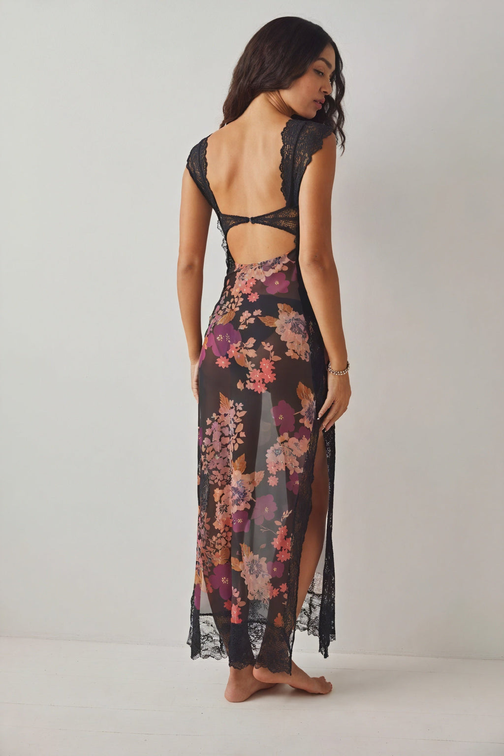 Vestido Largo Floral de Encaje