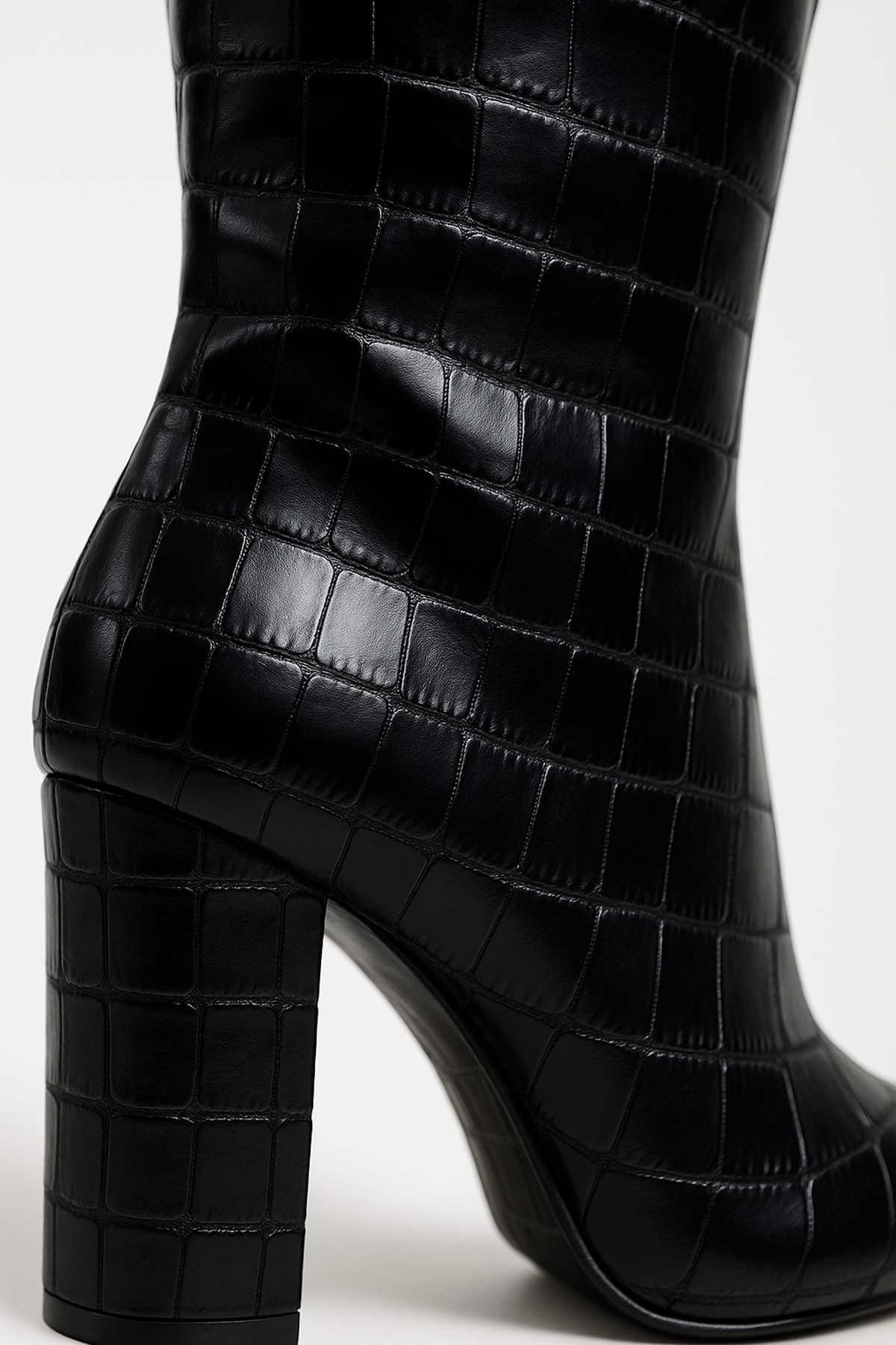 Botas de mujer con estampado y tacón cuadrado