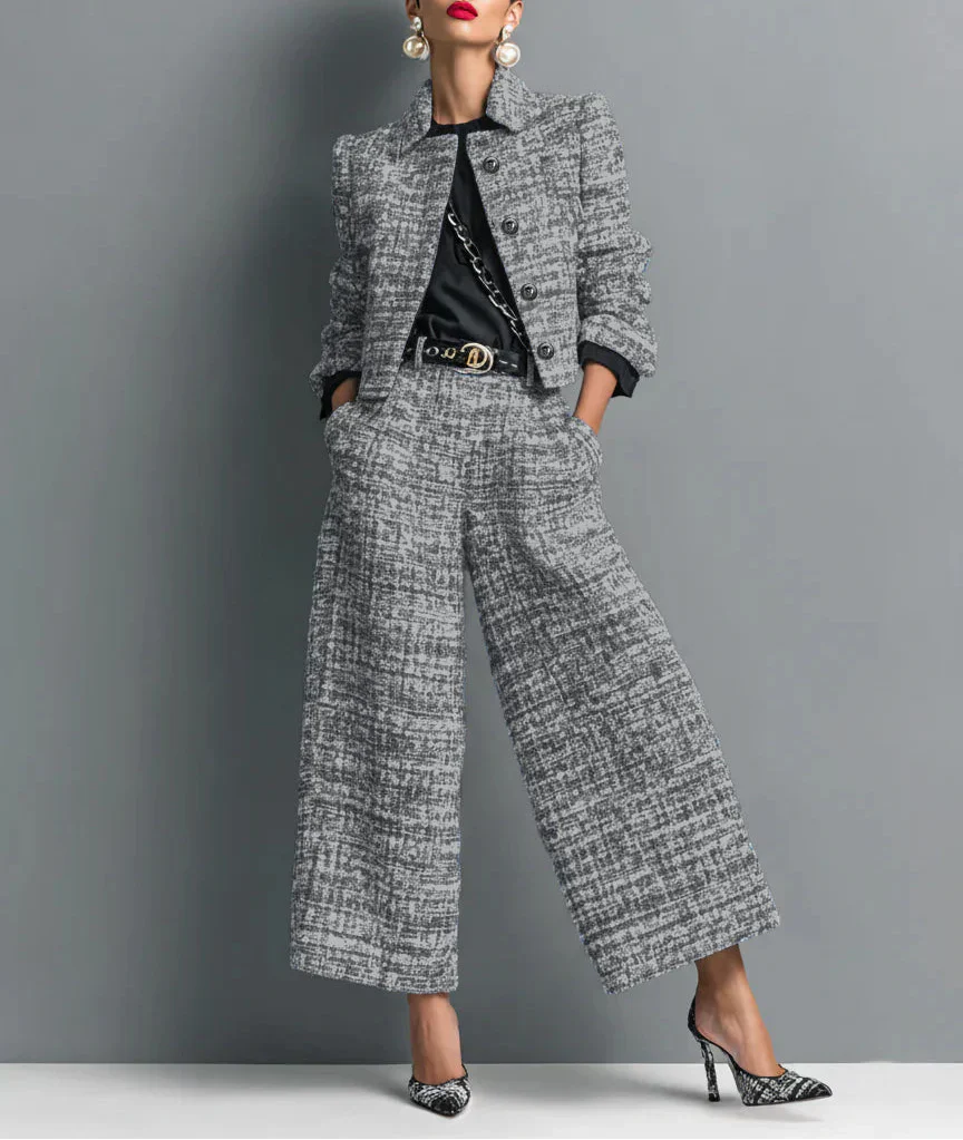 Conjunto elegante de chaqueta y pantalón