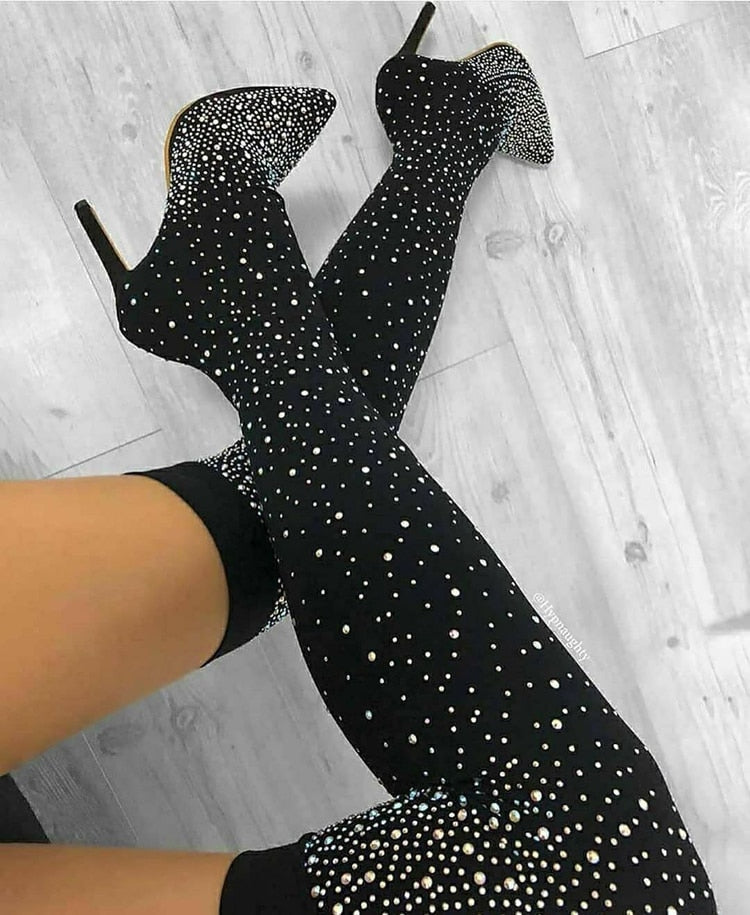 Mika Chrystal Tacones