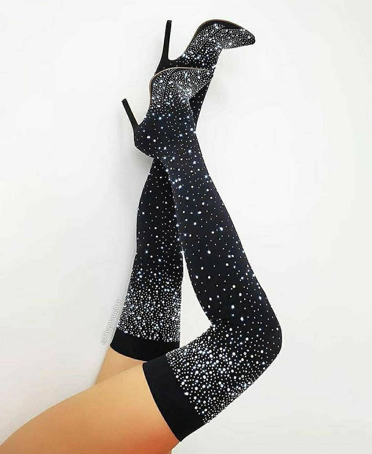 Mika Chrystal Tacones