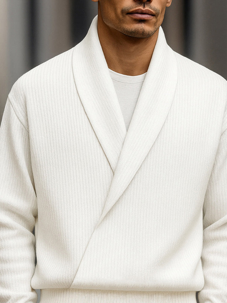 Suéter de punto con cuello de chal elegante