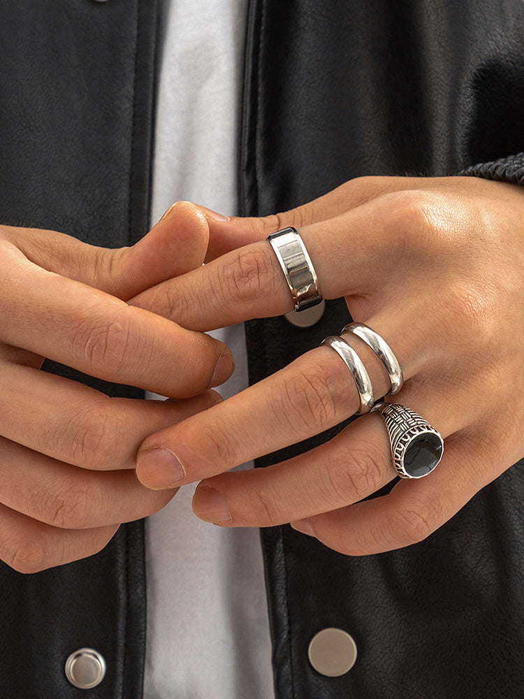 Conjunto 4 anillos estilo urbano