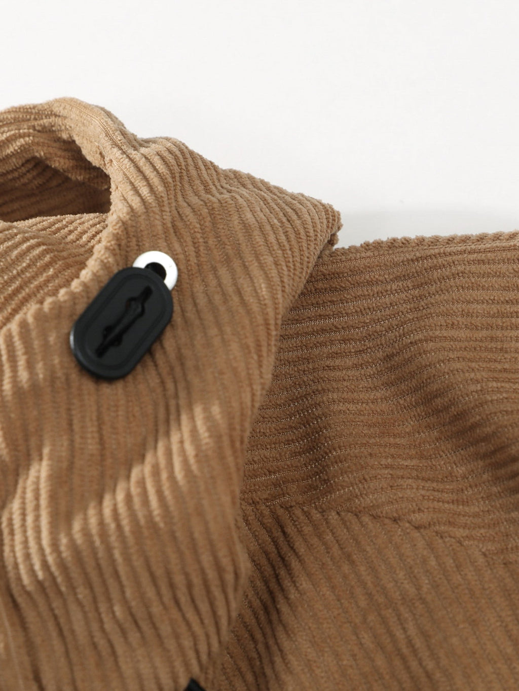 Chaqueta con capucha
