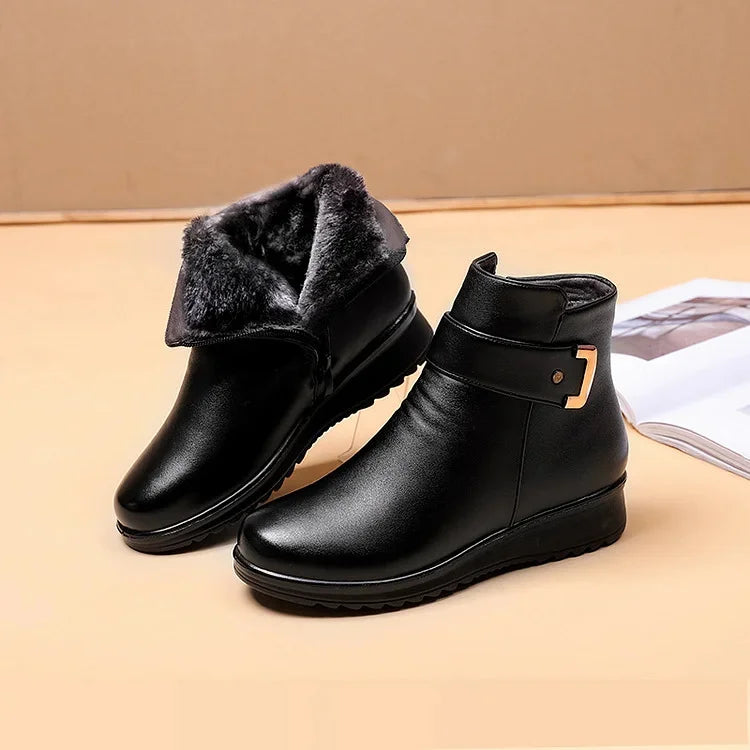 Botines de mujer con hebilla