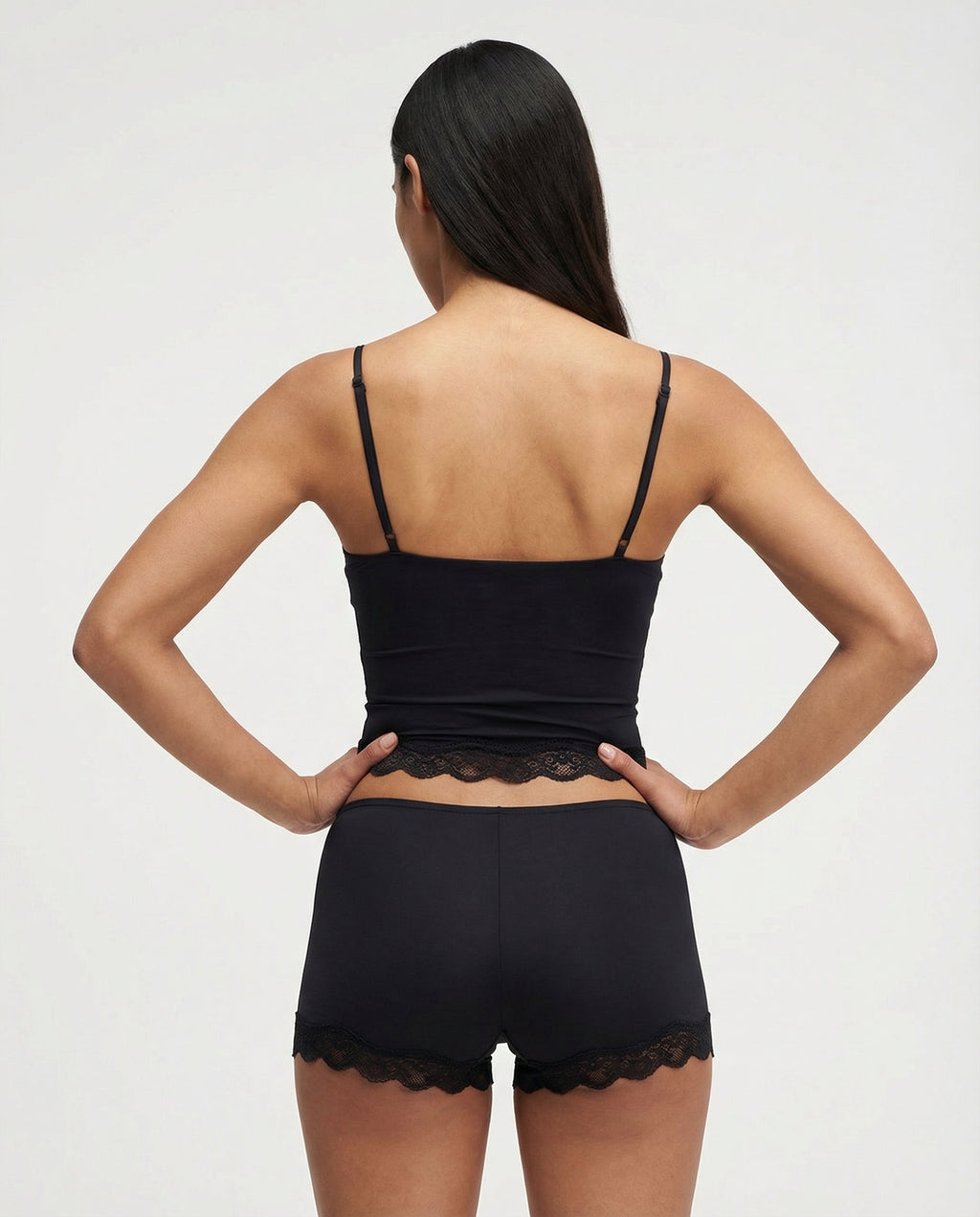 Conjunto de encaje para noches suaves