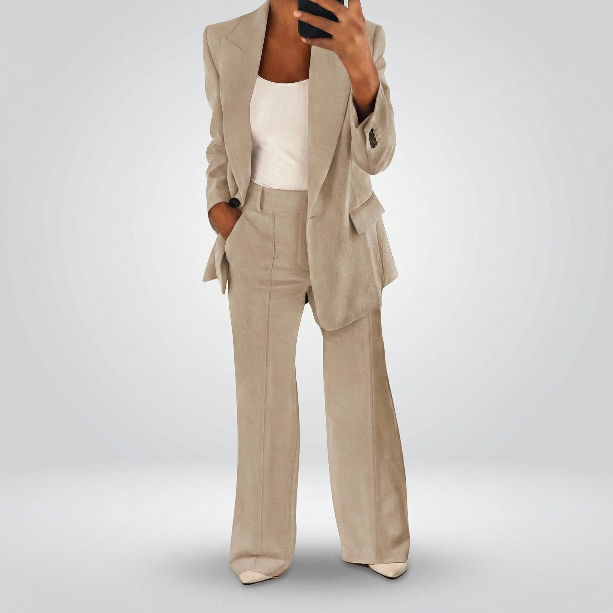 Conjunto chaqueta y pantalón