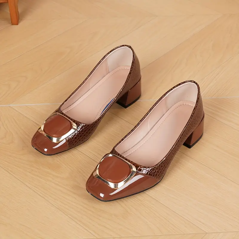 Gabriela | Zapatos de mujer para el día a día con tacón bloque y hebilla