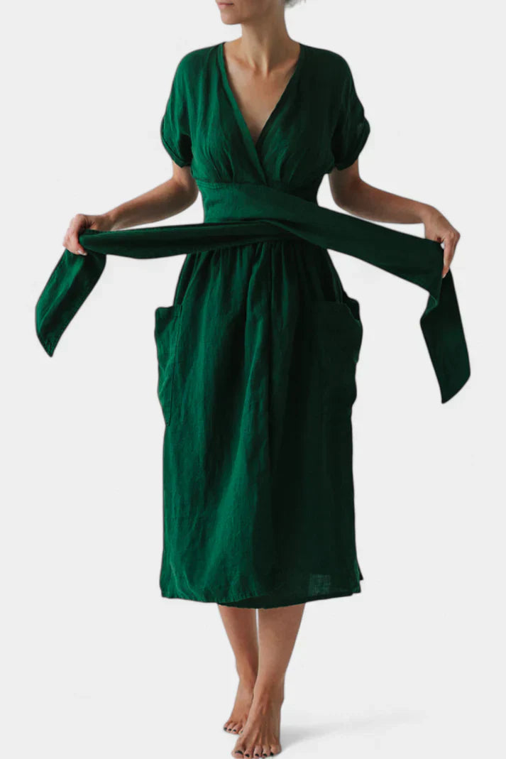 Elegante vestido con escote en V