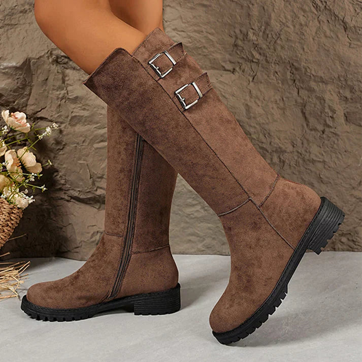 Botas altas con cremallera lateral